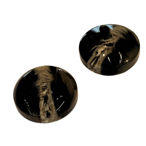 Großer Mantelknopf – Hornimitat im Brötchen-Design