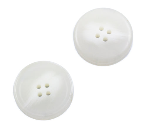 Weißer Hornimitat Knopf 4 -Loach mit Klassischem Rand