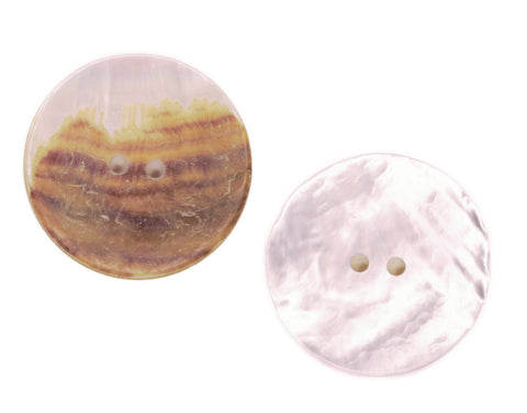 Makassar Perlmutt Knopf creme 2-Loch pl-gr-400