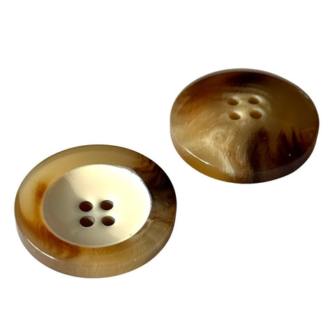 Hornimitat Knopf 23 mm mit heller Mitte beige braun 4-Loch