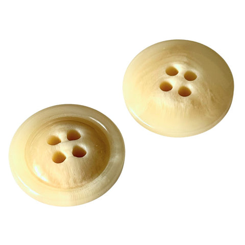 Hornimitat Knopf 25-34mm beige mit Fadenrille 4-Loch