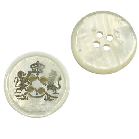 Knopf aus Perlmuttimitat mit Wappen Löwe und Krone PLI-31-weiß