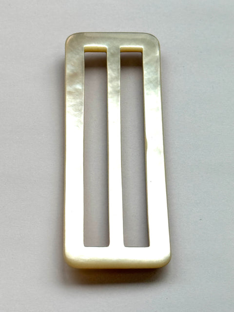 Perlmuttschnallen  Makassar Perlmutt s-pl-1-A-creme-weiß